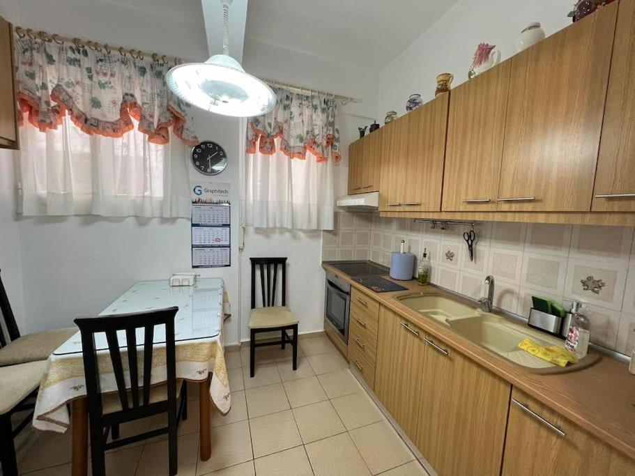 Local Apt Near City Lights 2 Heraklion  Екстер'єр фото
