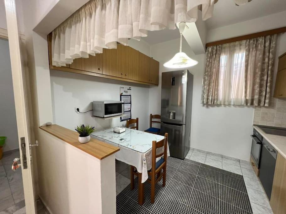 Local Apt Near City Lights 2 Heraklion  Екстер'єр фото
